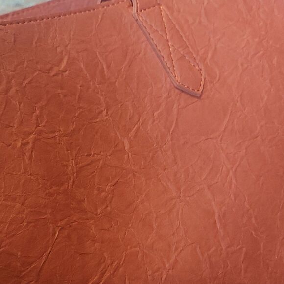 Vegan Embossed Leather Bag Set - Picture 5 of 7